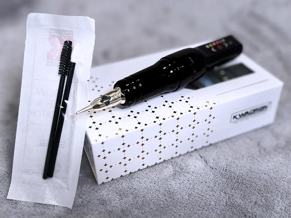 Sminktetoválás FK Irons Microbeau Flux Mini sminktetováló gép, profi eszköz Orosz Gréta kozmetikájában